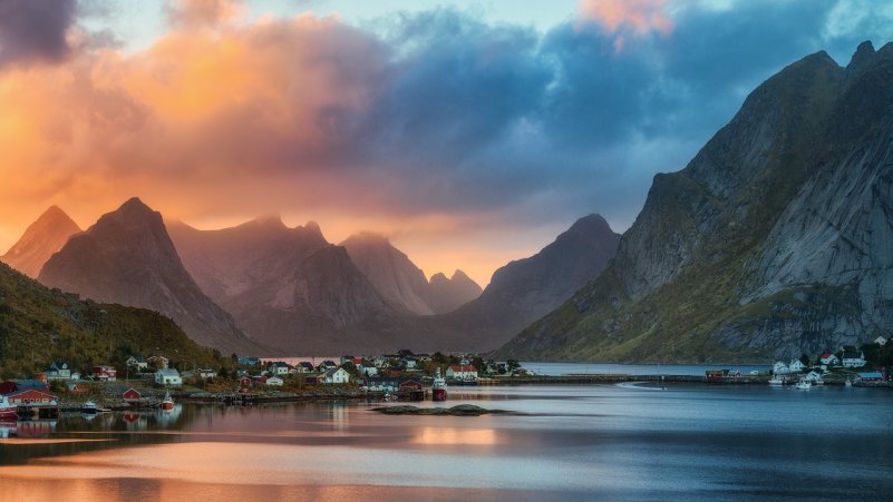 Лофотенские острова природная достопримечательность Норвегии