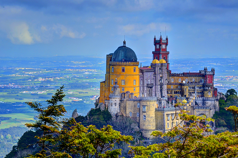 Дворец Пена, реферат достопримечательности Португалии