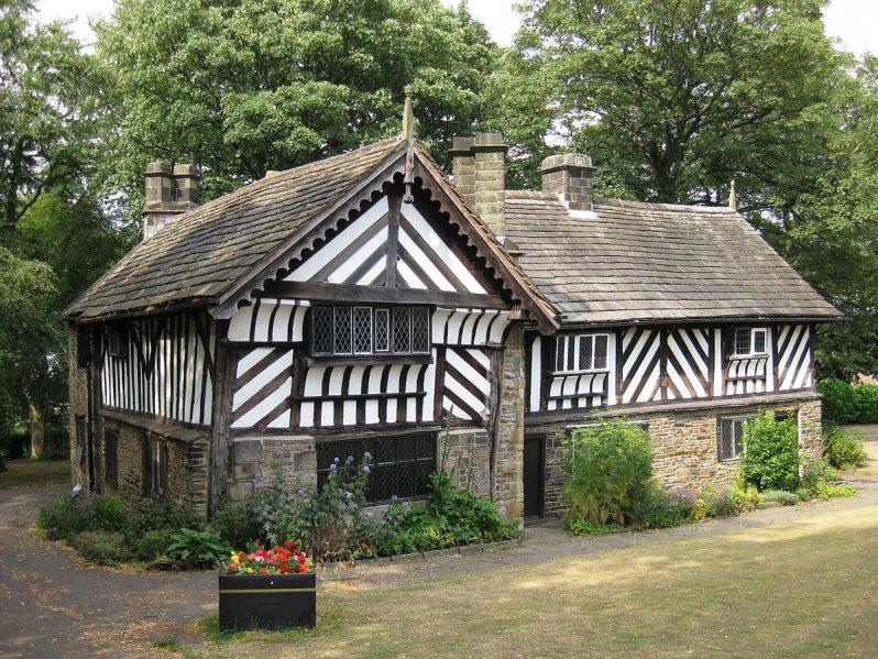 Дом Епископов, Англия
