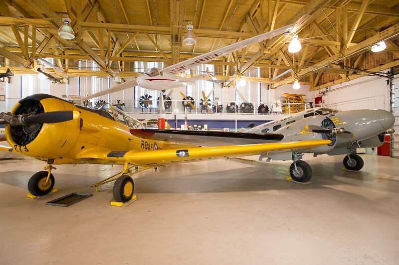 Flight Museum Calgary, фото Калгари