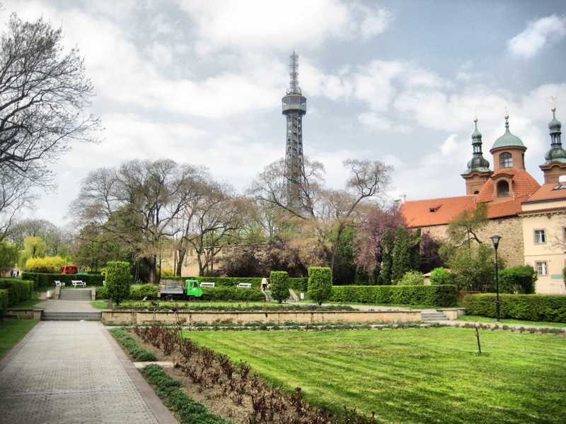 Башня Петрин в Праге