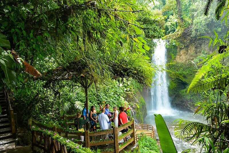 Сады водопада Ла-Пас